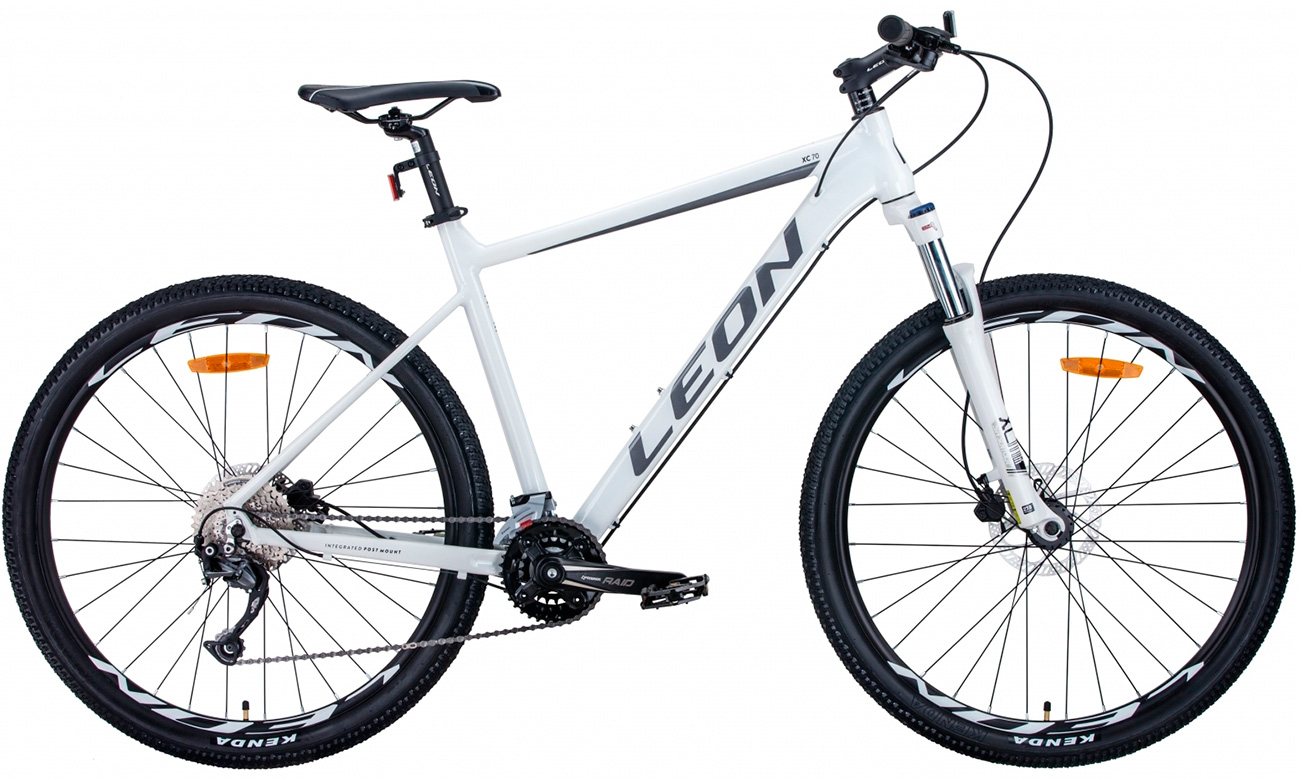 Фотографія Велосипед Leon XC-70 HDD 27,5" (2020) 2020 Біло-чорний
